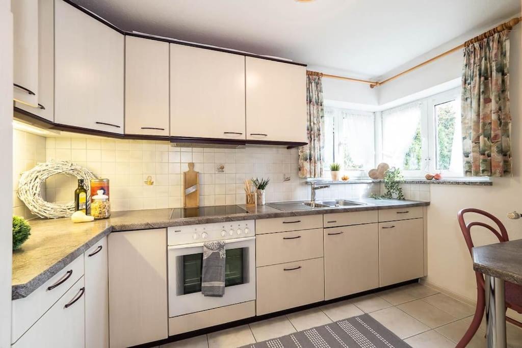 Ferienwohnung Julija Riedheim Hilzingen Екстер'єр фото